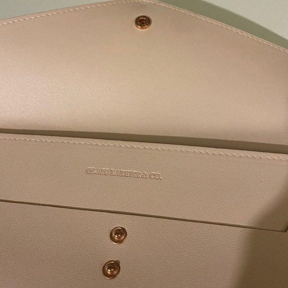 Glass and Ladder Pink "The Megan Clutch" - Picture 6 of 12